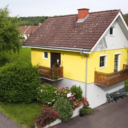 Ernas Ferienhaus Aschbach bei Furstenfeld Exterior photo
